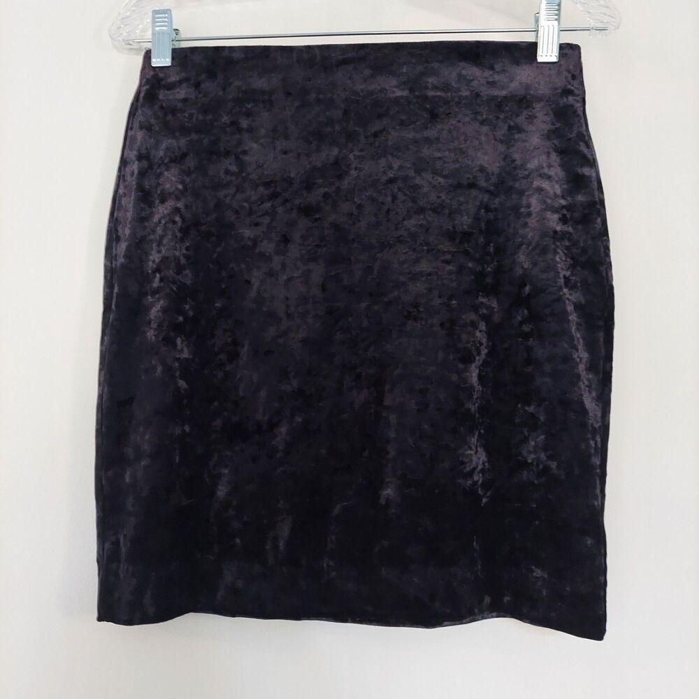 Loft Skirt Pencil Skirt Size XS Black Stretch Velvet Bodycon Knee Length